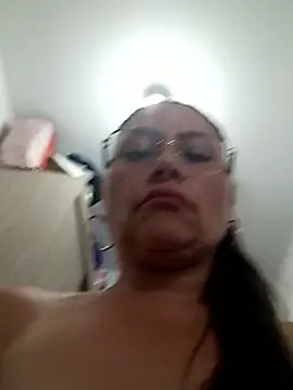 Isbettyche's cam snapshot