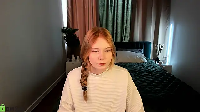 Julia_Anis's cam snapshot