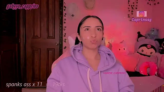 gabyye_capprins's cam snapshot