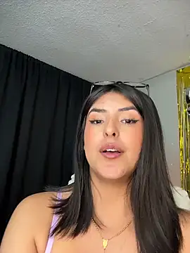 kim_zaratte's cam snapshot