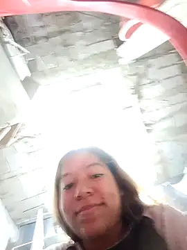 Aleley_2024's cam snapshot