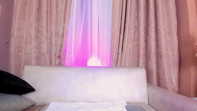 AnnaBroooks's cam snapshot