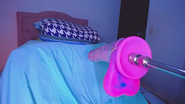 Ariss-hot's cam snapshot