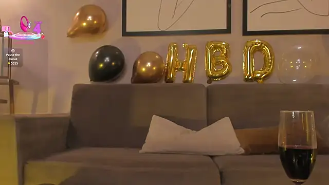 LizzCooper's cam snapshot