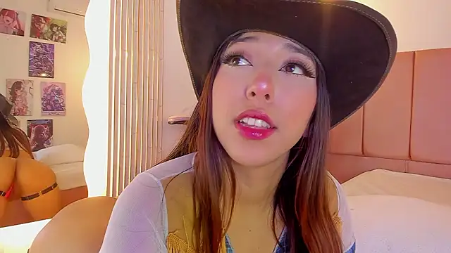 emily__walker's cam snapshot