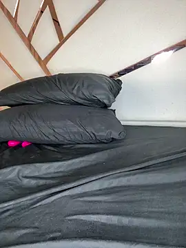 Celeste_Valencia_'s cam snapshot