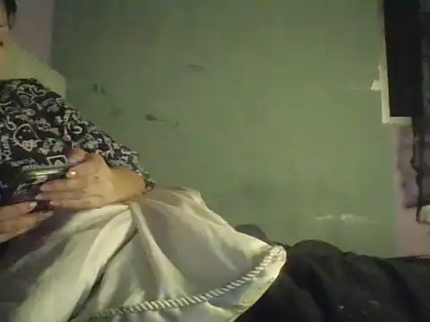 mimi_miauu's cam snapshot