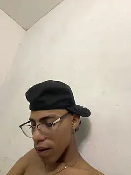 dominick_fran's cam snapshot