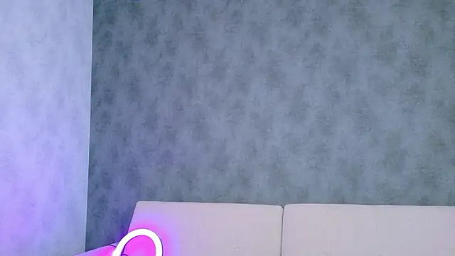 OnlyForYou_'s cam snapshot