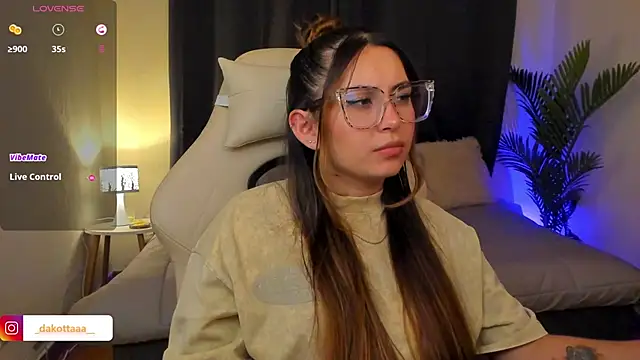 dakottaa_ live sex cam