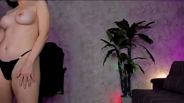 Emma7's cam snapshot