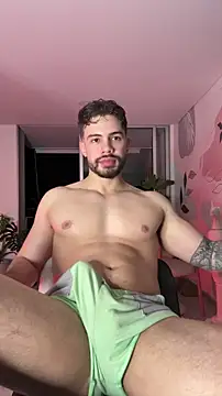 Valenthino_Salvatore's cam snapshot