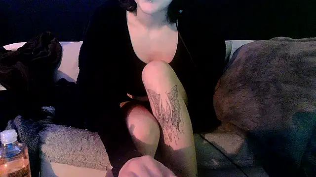 R0xxyFoxxy's cam snapshot