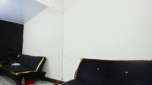 Lynn_Jones's cam snapshot