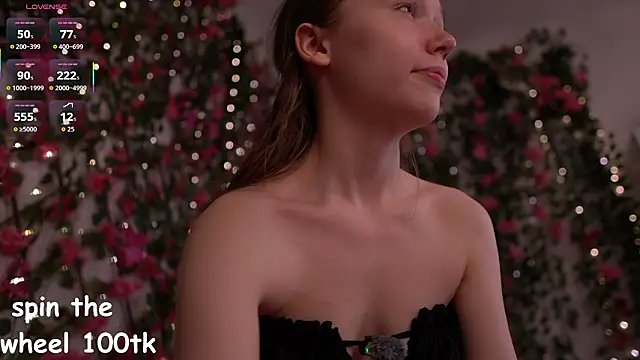 Petite_Polly's cam snapshot