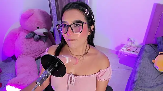 IbbieeBennett_1's cam snapshot