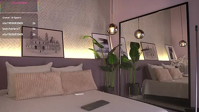 ElleDiane live sex cam