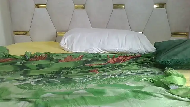 Fine_assie's cam snapshot