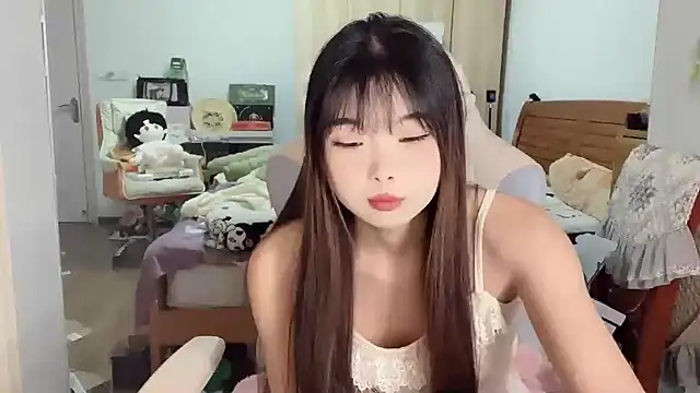 Akong11's cam snapshot