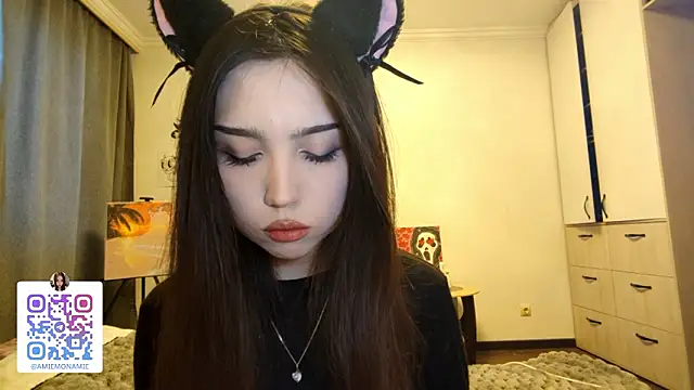 Qwami_Amie's cam snapshot