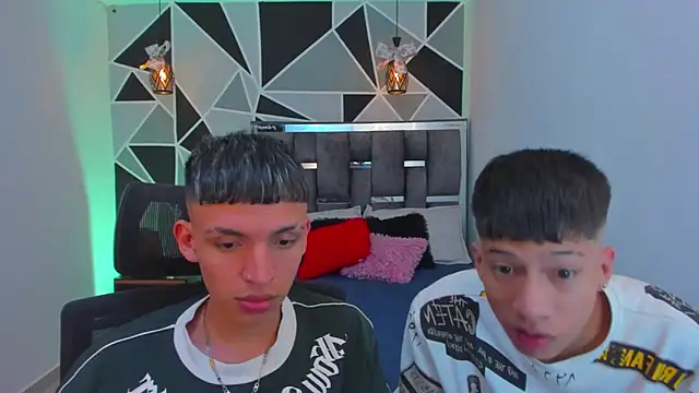 Juan_Nd_Steven live sex cam