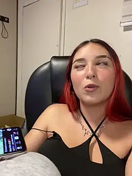 Karen18_boobs's cam snapshot