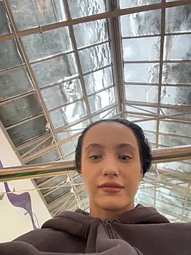 MiaTee's cam snapshot