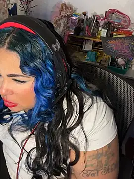 BiigMAMA_2025's cam snapshot