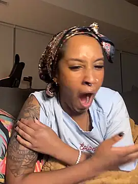 Your_Paris live sex cam