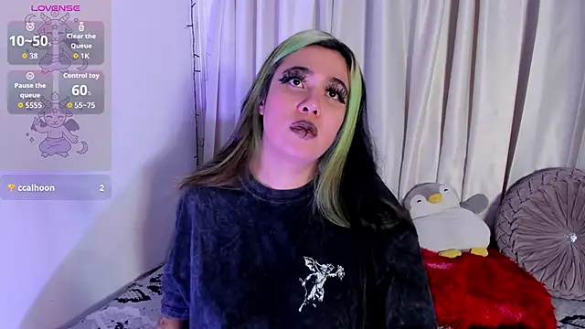 Lilith_Zenith_'s cam snapshot