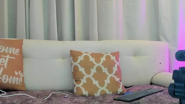 Timothe_Evans's cam snapshot