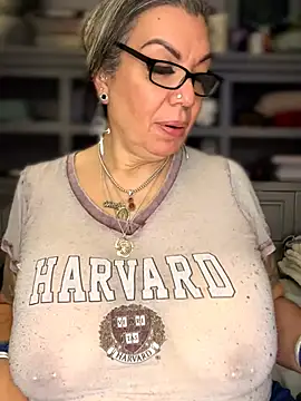 dieseldame1313 live sex cam