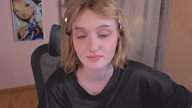 ELLIEJAY's cam snapshot