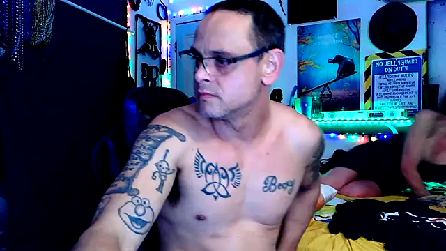 Buffshagswell live sex cam