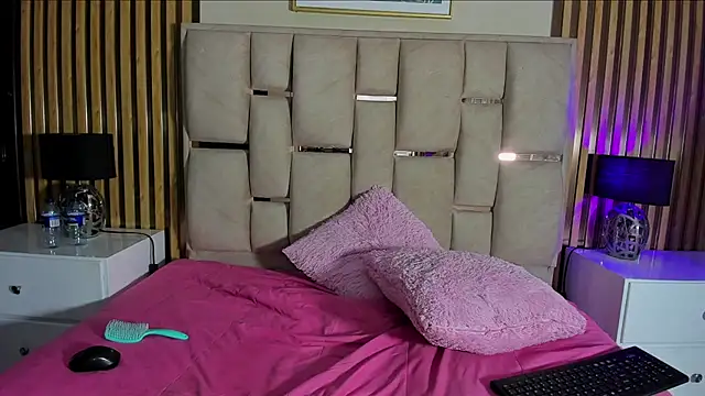 Melanyxx-'s cam snapshot