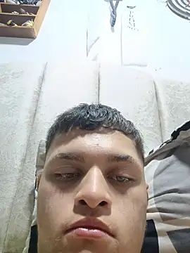 Andres_medi32's cam snapshot