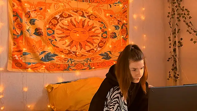 AliceCUNTach live sex cam