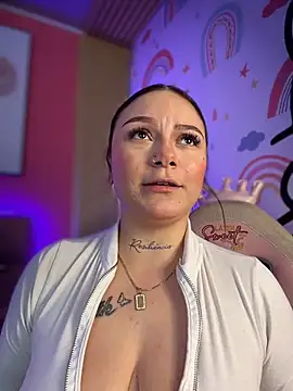 Megaan__More's cam snapshot