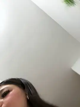 Alyshanon18 live sex cam