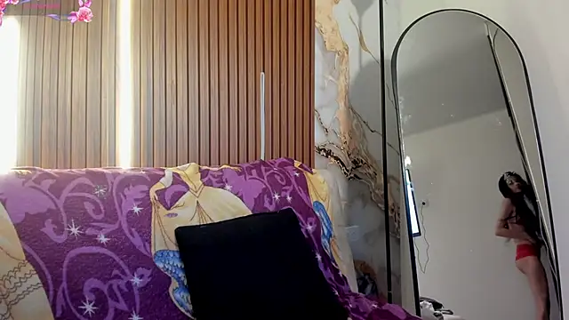 Mia_Galvez_'s cam snapshot