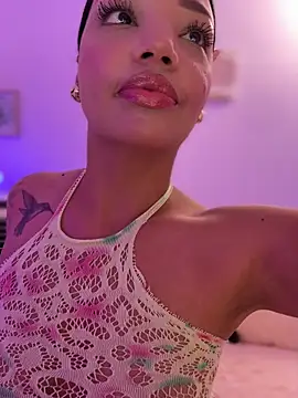 JennLeMoka's cam snapshot