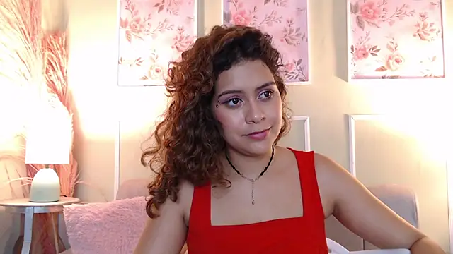 CurlyDani's cam snapshot