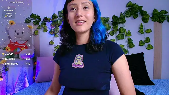 tati_cardenas's cam snapshot