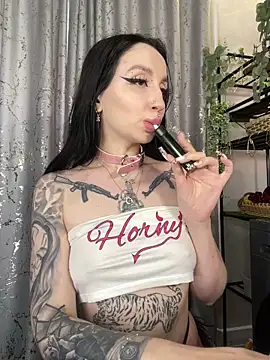 Molly__Moon's cam snapshot