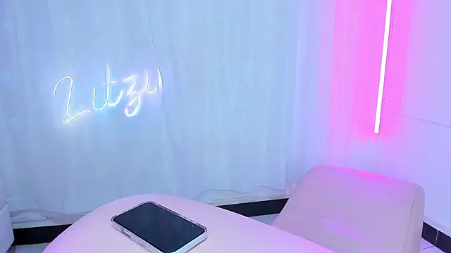 Litzy1_'s cam snapshot