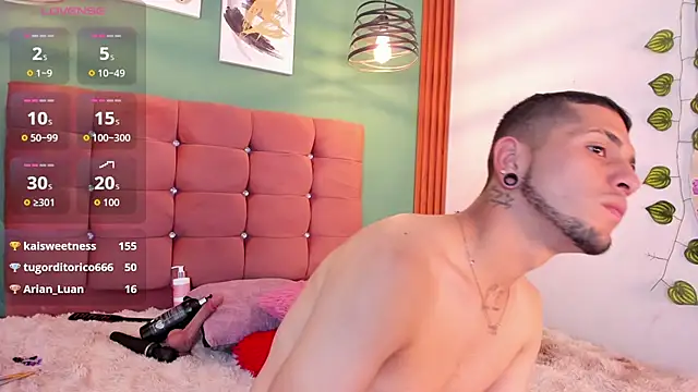 raven_smith_'s cam snapshot