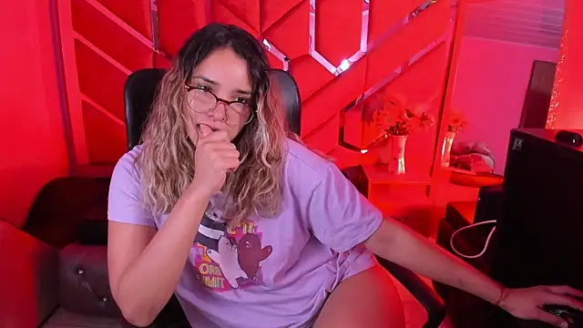 Olivia_Fox69's cam snapshot