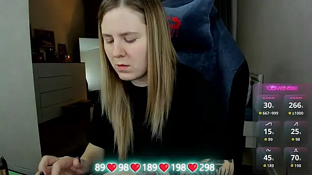 Olivia_Munk's cam snapshot