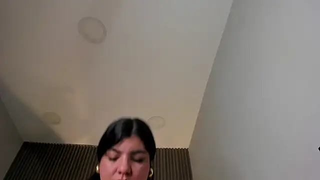 dania_miller_'s cam snapshot