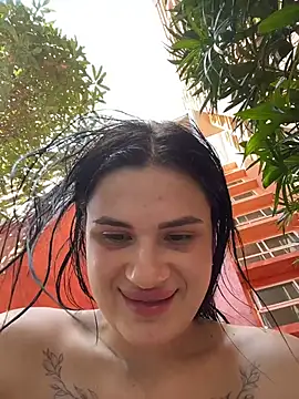 MiraReach live sex cam